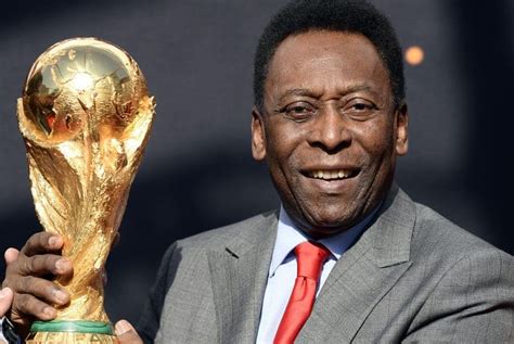 At what age Pele retired?