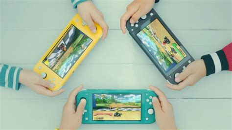 Can 2 Nintendo Switch play together?