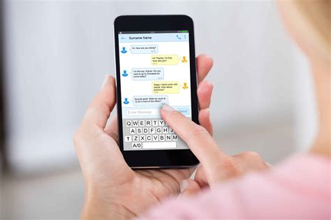 Can AI send text messages?
