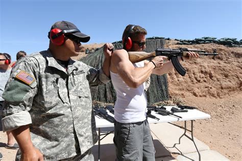 Can AK-47 shoot long range?