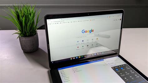 Can Chromebooks dual screen?