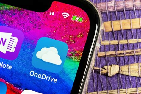 Can I backup iPhone on OneDrive?