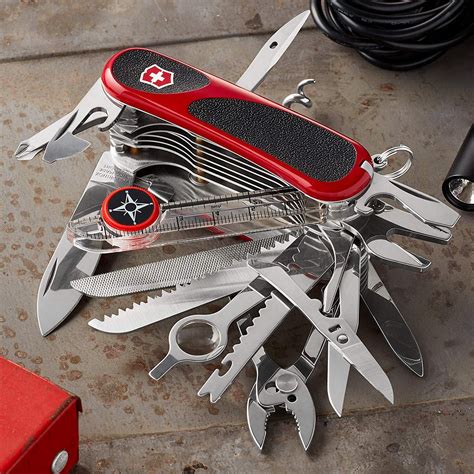 Can I carry a Swiss Army knife in Japan?