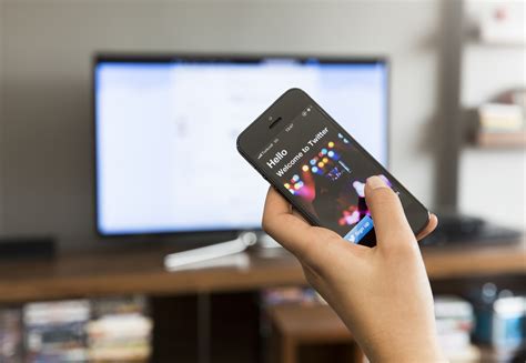 Can I connect my smartphone to my smart TV without internet?