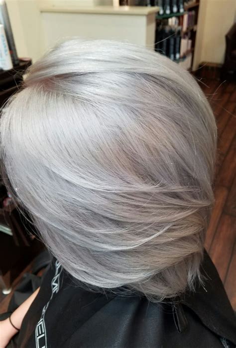 Can I dye my gray hair platinum?