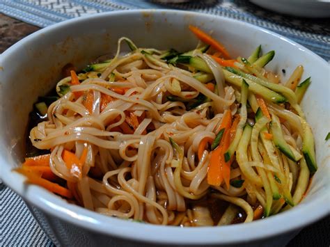 Can I eat cold noodles in fridge?