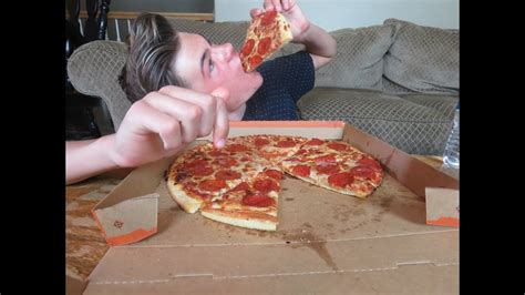 Can I eat pizza if I workout?