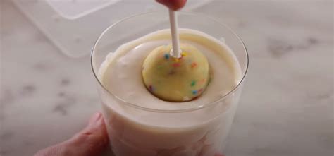 Can I freeze cake pops after dipping?