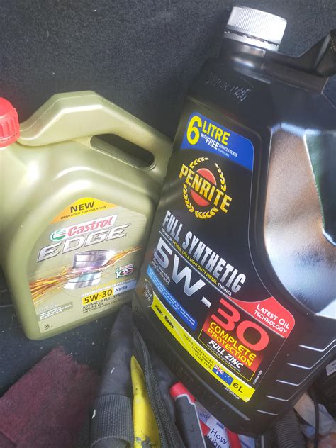 Can I mix 2 brands of engine oil?