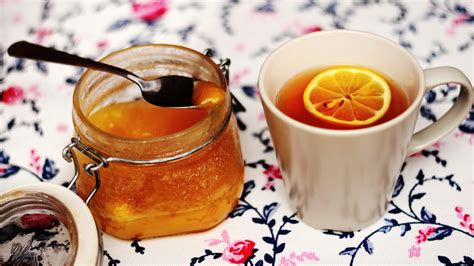 Can I mix honey in tea?