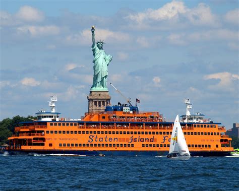 Can I see Statue of Liberty from Staten Island Ferry?