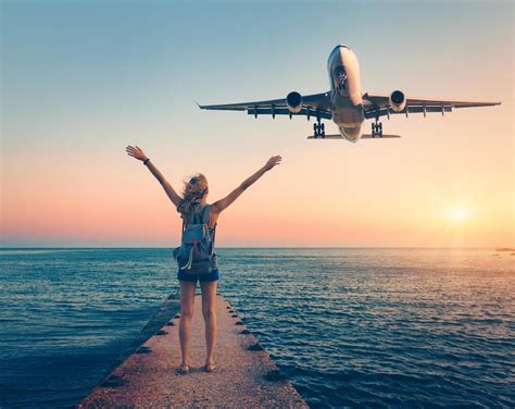 Can I travel alone at 18?