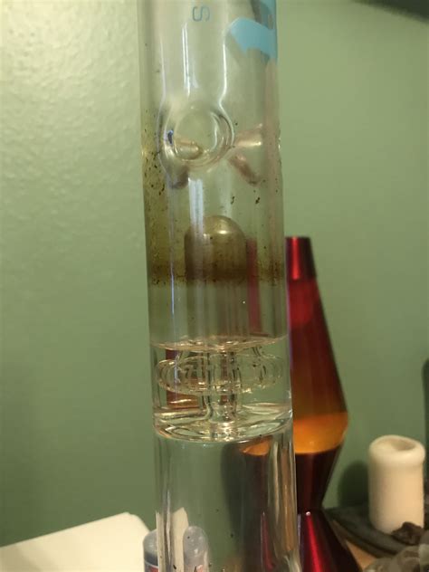 Can I use 91% alcohol to clean my bong?