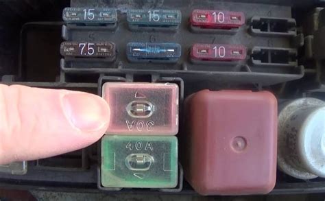 Can I use a 30 amp fuse instead of 10?