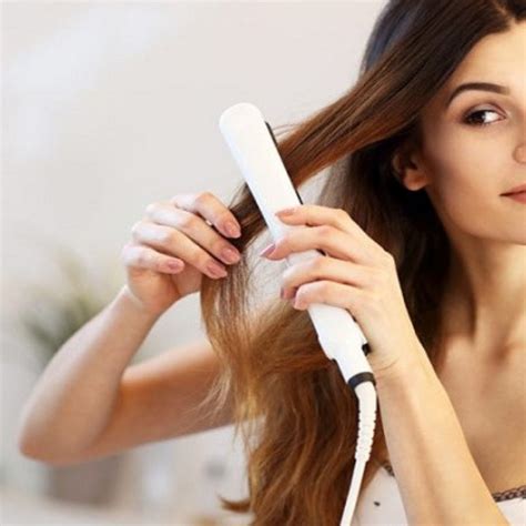 Can I use a hair straightener as an iron?