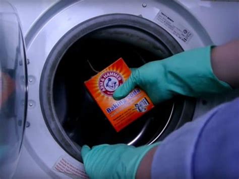 Can I use baking powder to clean washing machine?