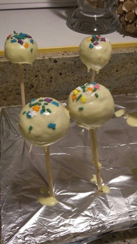 Can I use chocolate instead of candy melts for cake pops?