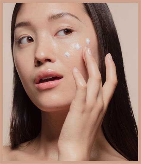 Can I use moisturizer instead of primer?