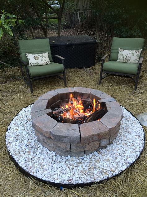 Can I use pavers for a fire pit?