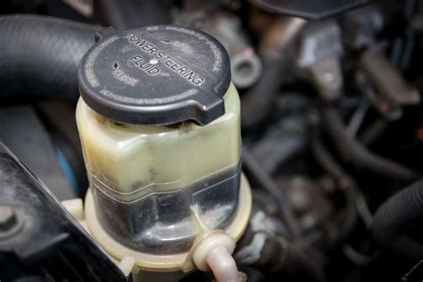 Can I use water as power steering fluid?