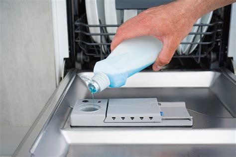 Can I wash aluminum in dishwasher?