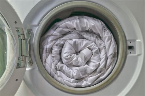 Can I wash blanket in 7kg washing machine?
