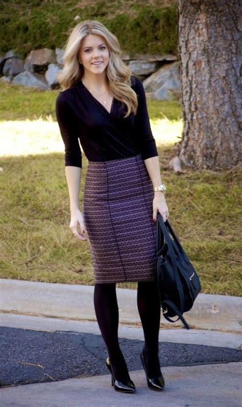 Can I wear leggings with a pencil skirt?