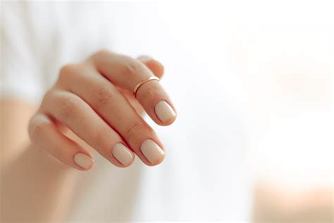 Can I wear nail polish during surgery?