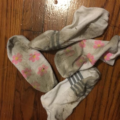 Can I wear new unwashed socks?