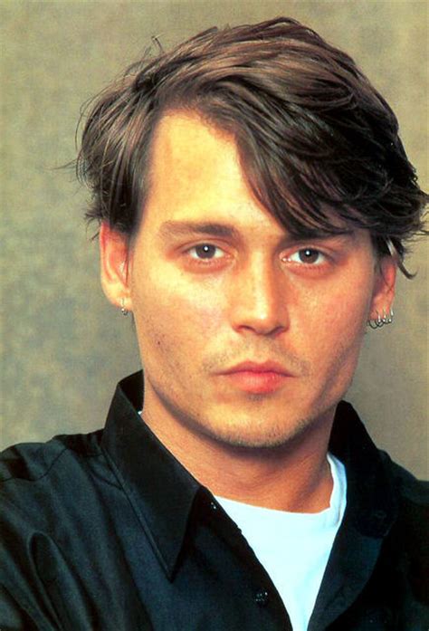 Can Johnny Depp see without glasses?