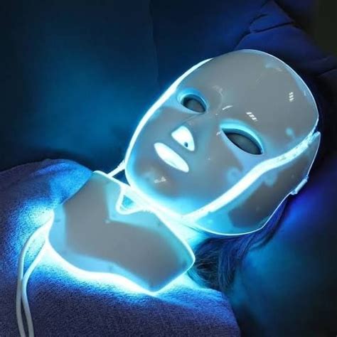 Can LED mask help depression?