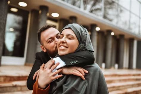 Can Muslims kiss their partner on the lips?