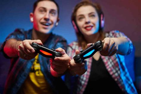 Can PS4 and PS5 be in a party?
