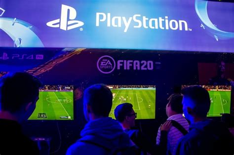 Can PS4 play PS5 FIFA Online?