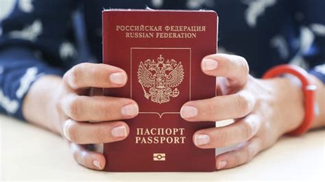 Can Russians have 2 passports?