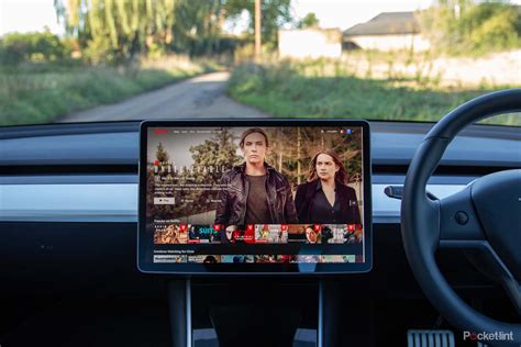 Can Tesla play Netflix while driving?