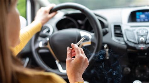 Can Uber drivers smoke?