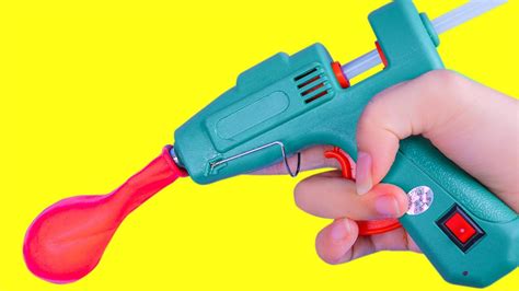 Can a 10 year old use a hot glue gun?