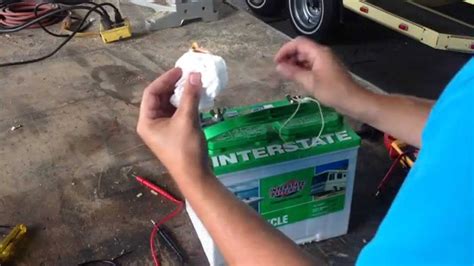 Can a 12V DC battery shock you?