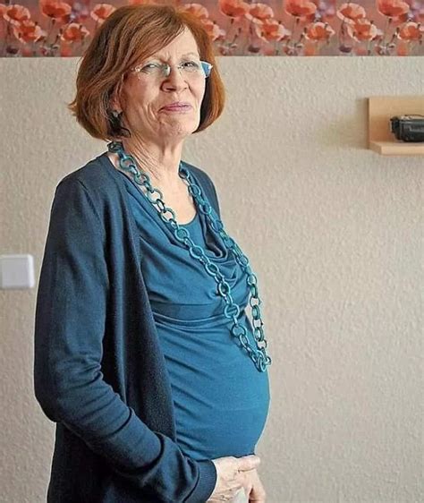 Can a 65 year old woman get pregnant naturally?