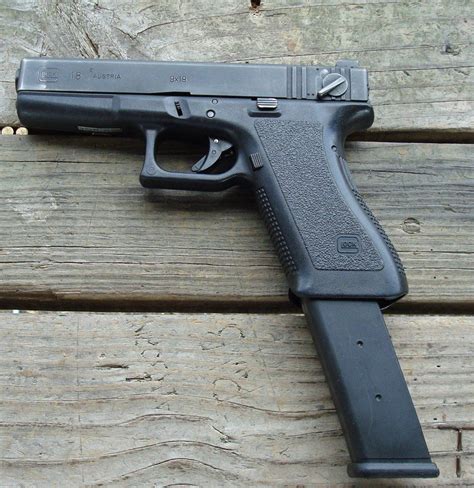 Can a Glock hold 18 rounds?