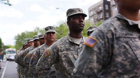 Can a Kenyan join the US Army?