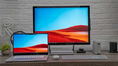 Can a Microsoft Surface be used as a monitor?