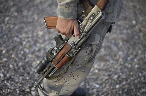 Can a US soldier use an AK-47?
