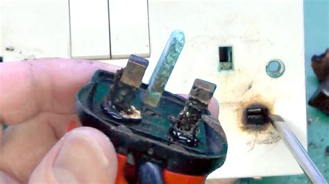 Can a bad fuse cause overheating?