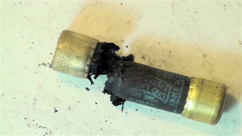 Can a burnt fuse cause a fire?