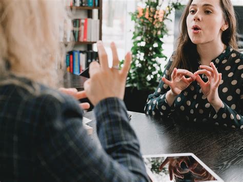 Can a deaf person hear themselves think?