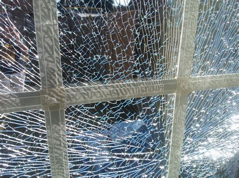 Can a double glazed window shatter on its own?