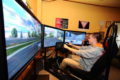 Can a driving simulator teach you to drive?
