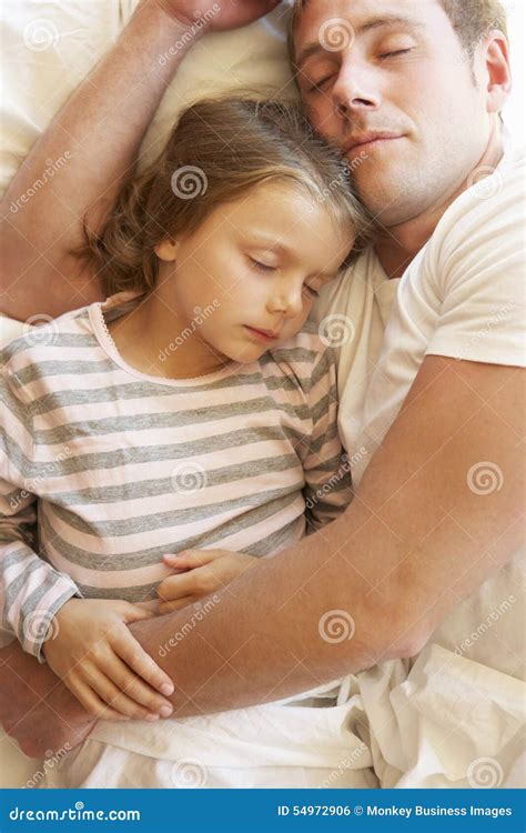 Can a father and daughter sleep together?